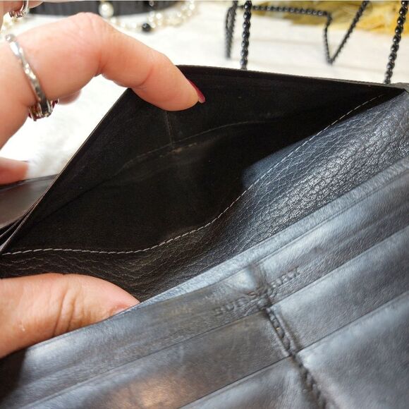 Authentic Burberry Long Wallet - Picture 6 of 11